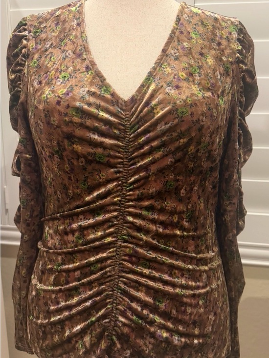 Ivy City Co Tops - Ivy City Co Brown and Gold Juliet Floral Top